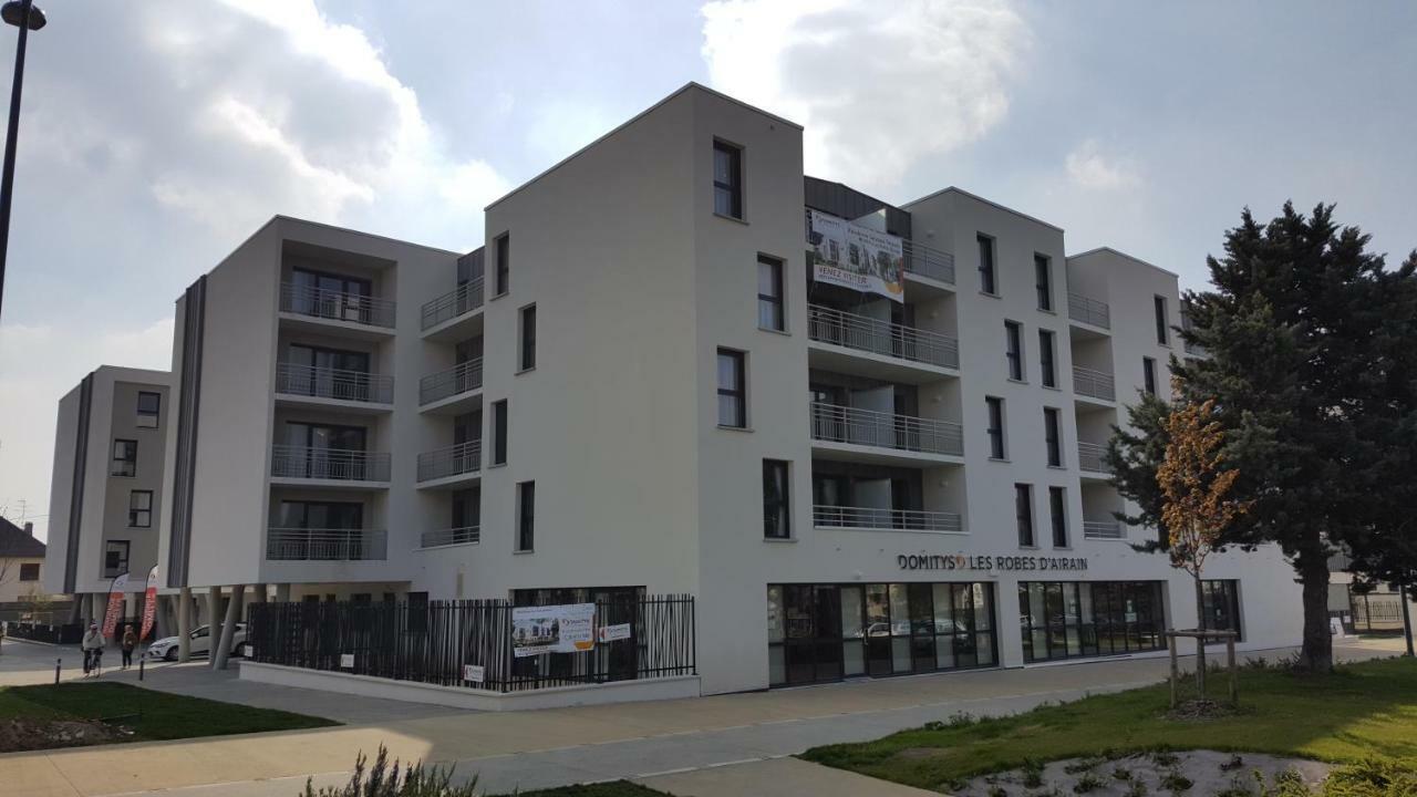 Aparthotel Domitys - Les Robes D'Airain Caen Esterno foto