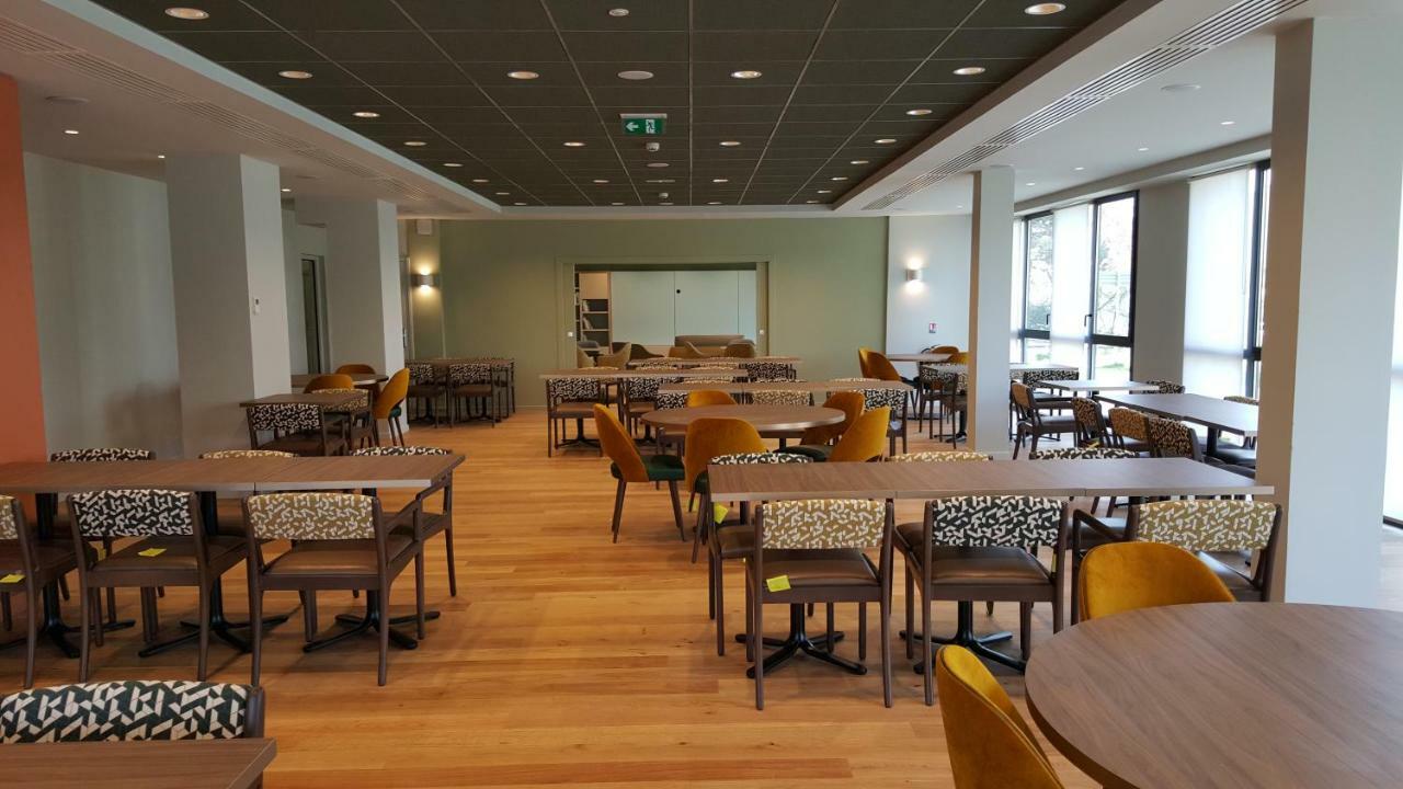 Aparthotel Domitys - Les Robes D'Airain Caen Esterno foto