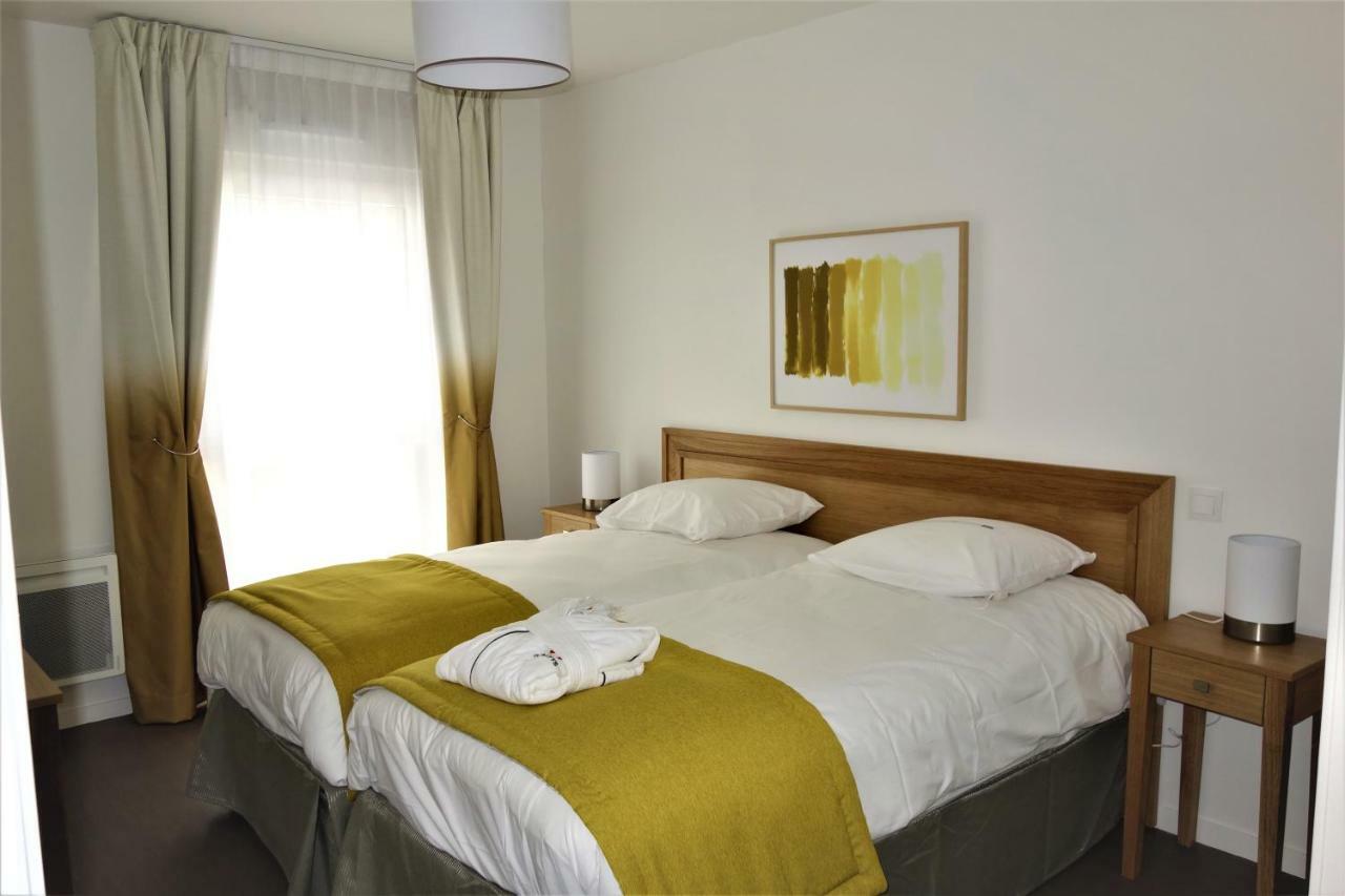 Aparthotel Domitys - Les Robes D'Airain Caen Esterno foto