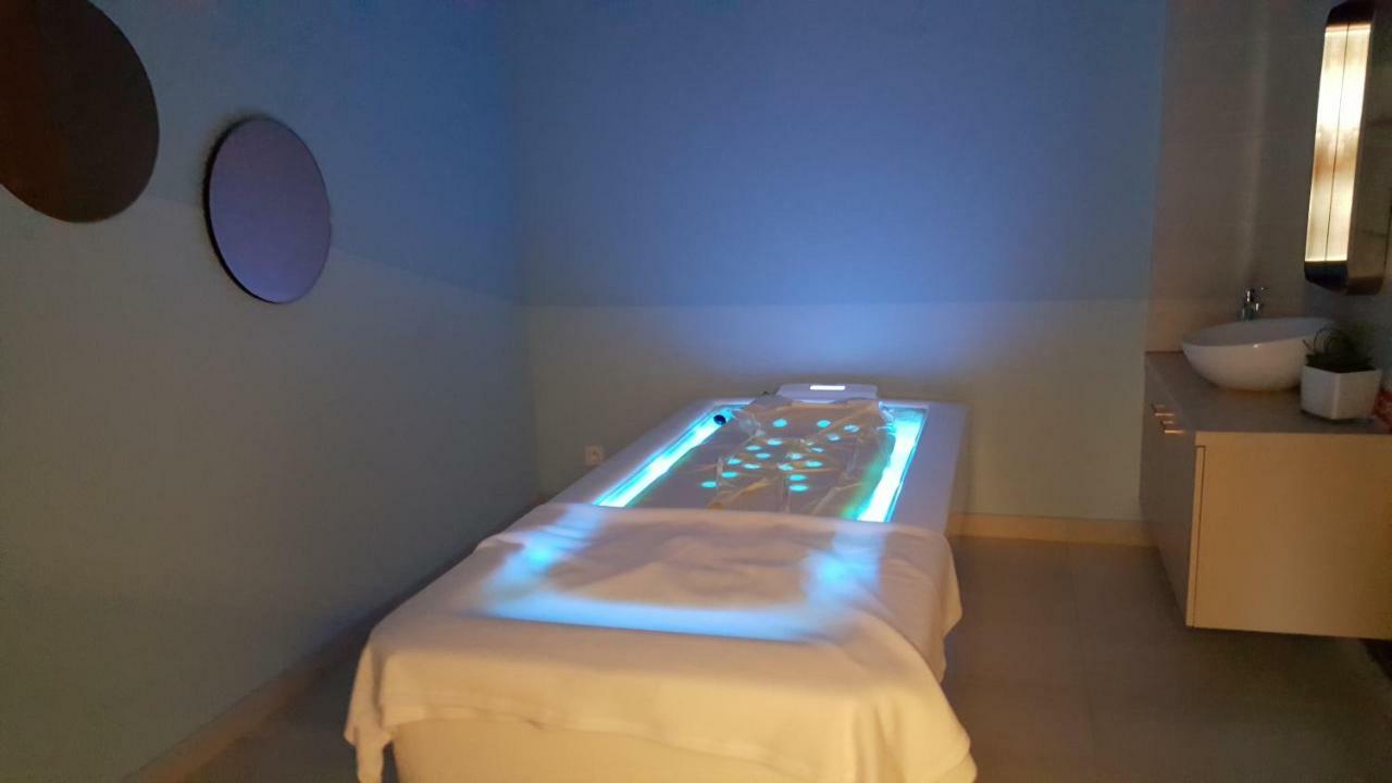 Aparthotel Domitys - Les Robes D'Airain Caen Esterno foto