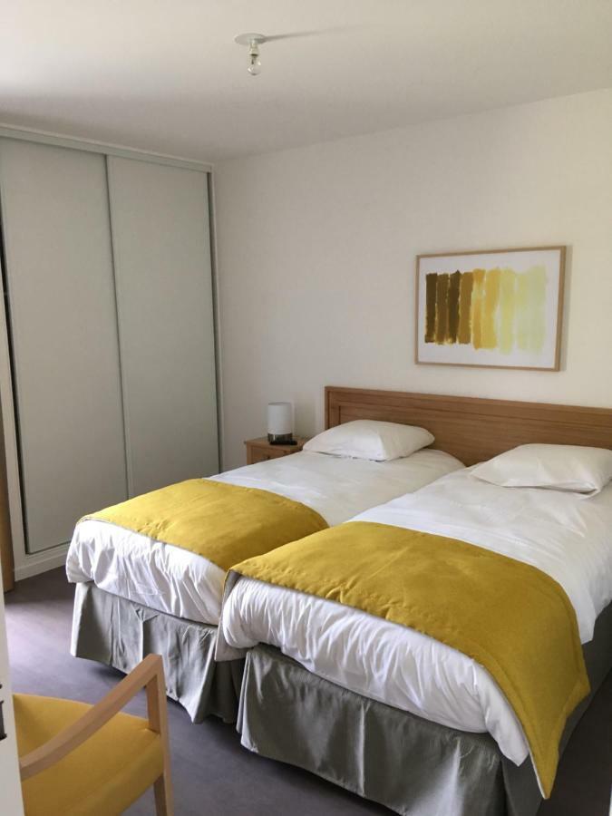 Aparthotel Domitys - Les Robes D'Airain Caen Esterno foto